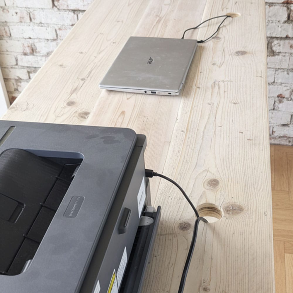 cable-hole-management