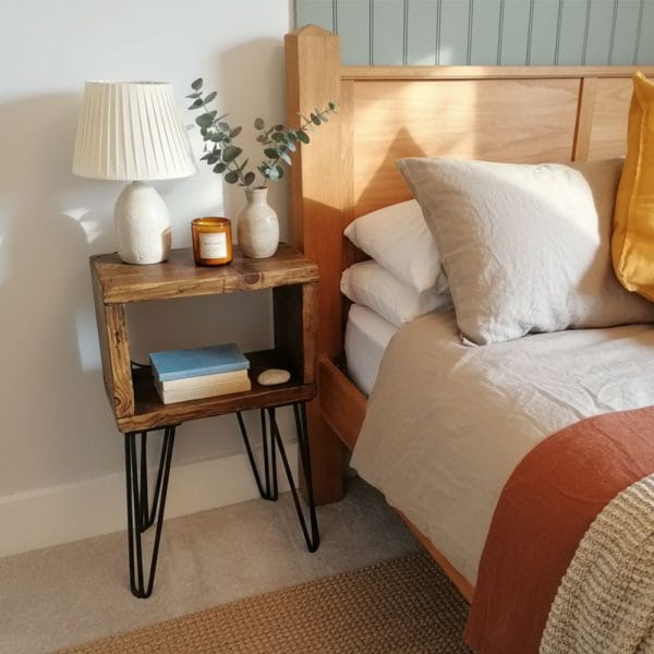 Hairpin bedside Table